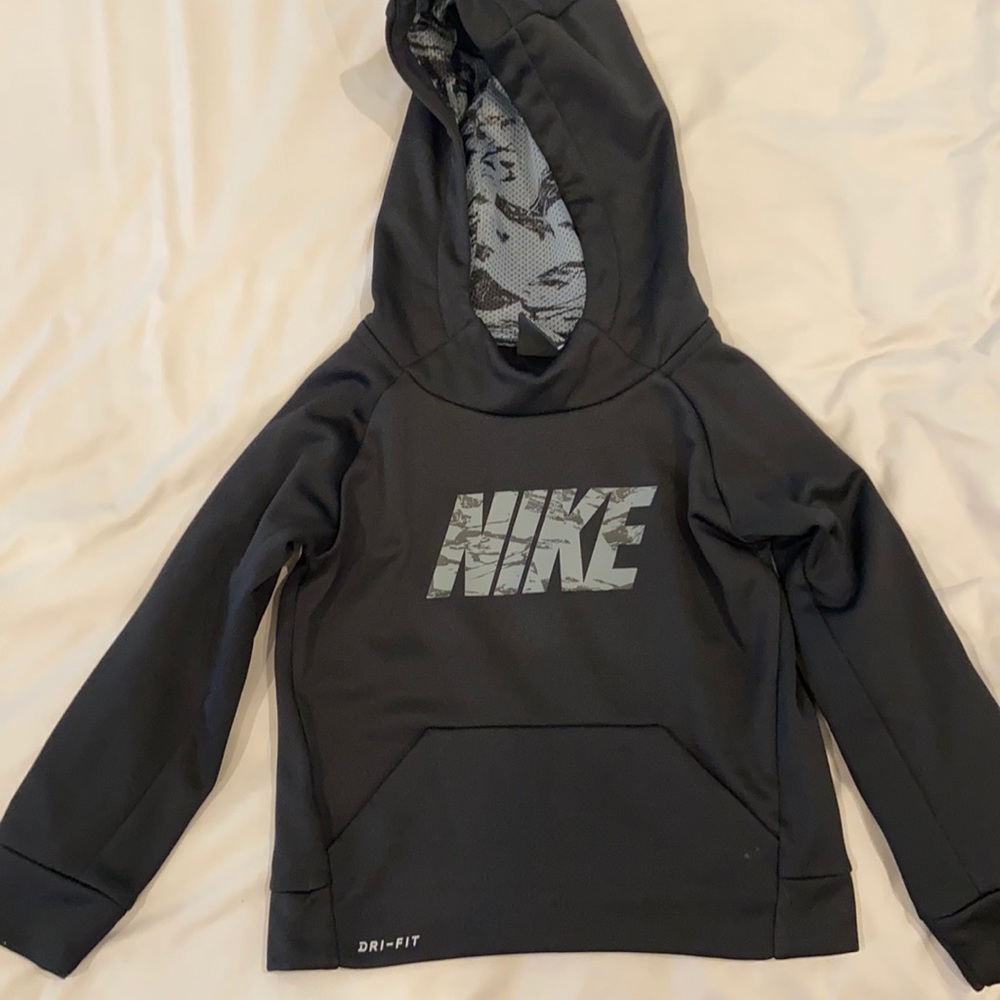Boys 3T black Nike hoodie sweatshirt